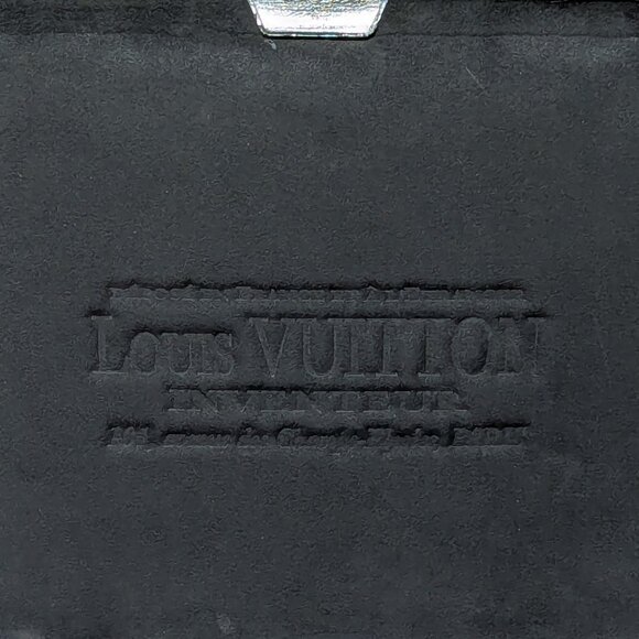 LOUIS VUITTON Damier Graphite Computer Sleeve MM fits Macbook Pro - Picture 9 of 16